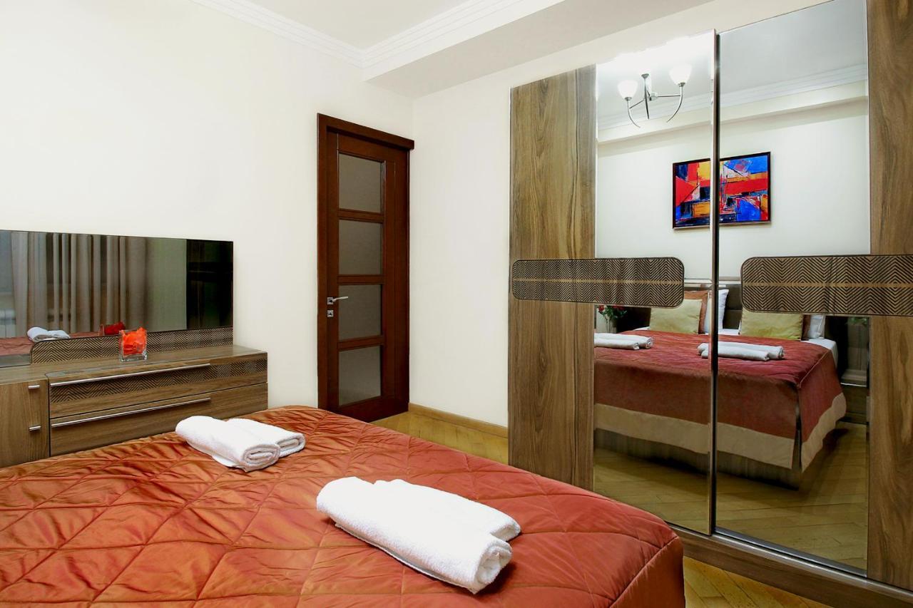 3 Bedroom Apartment Near Republic Square Jerevan Eksteriør bilde