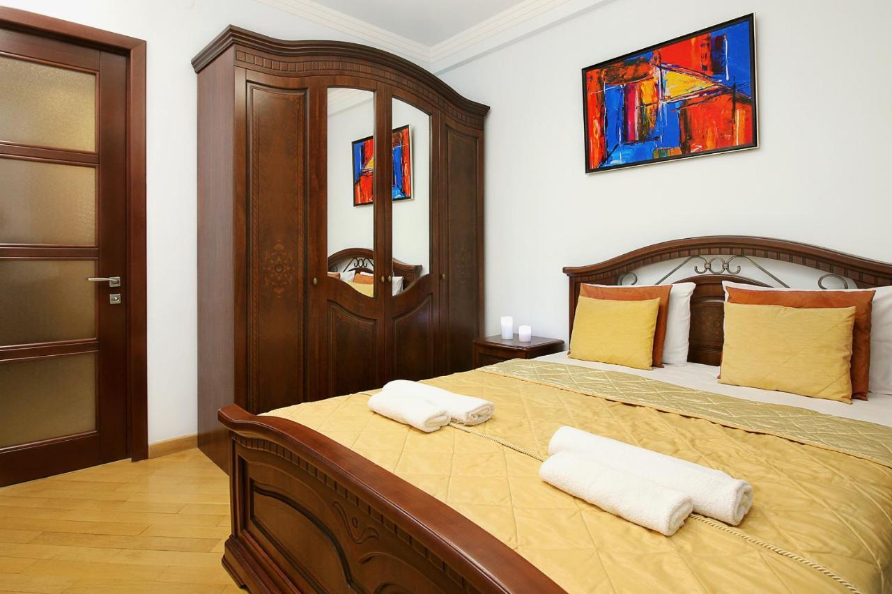 3 Bedroom Apartment Near Republic Square Jerevan Eksteriør bilde